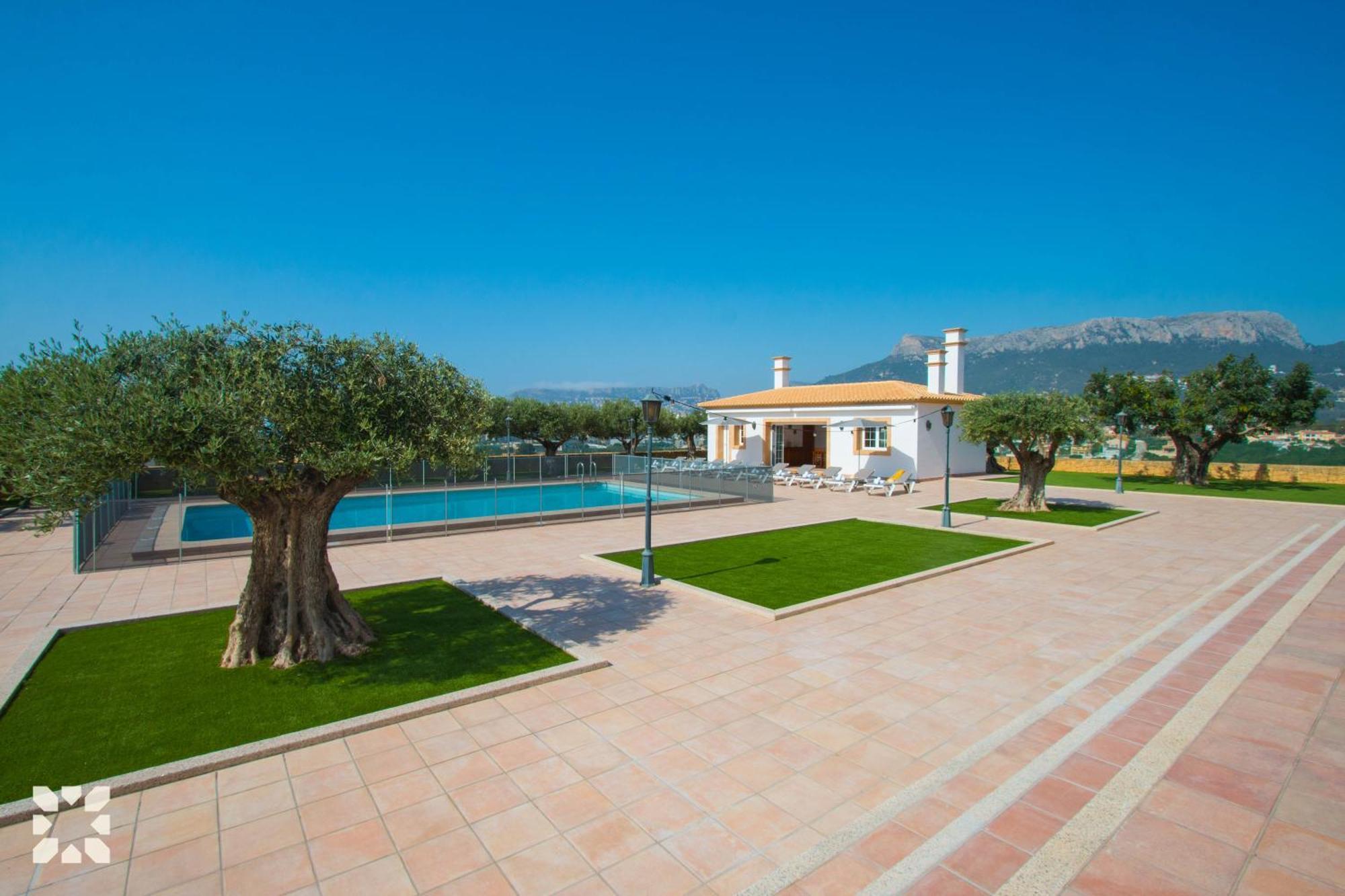 Villa Happy Family By Abahana Villas Калпе Екстериор снимка